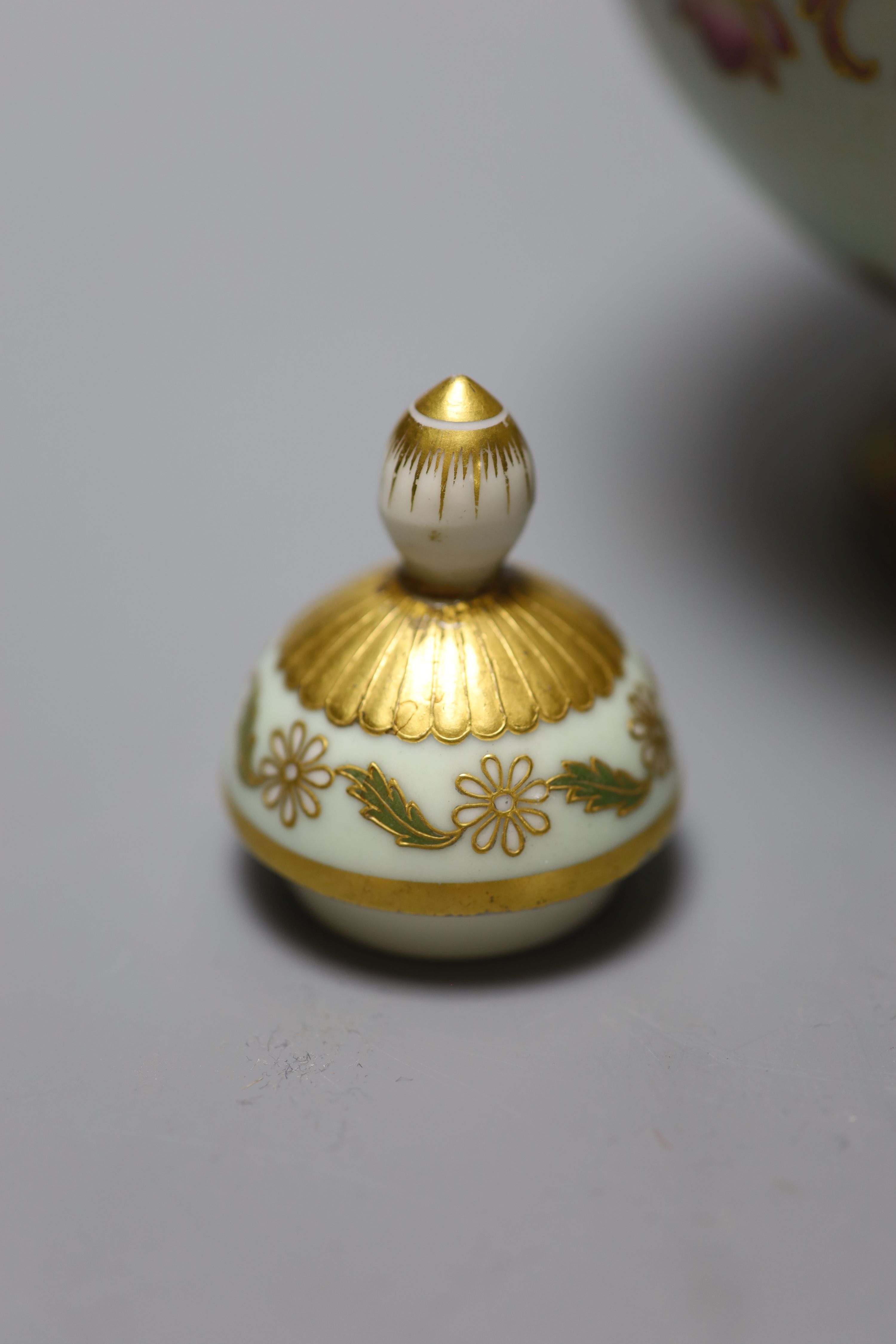 A Minton dragon bottle vase, in Japanese style c.1880, height 40cm